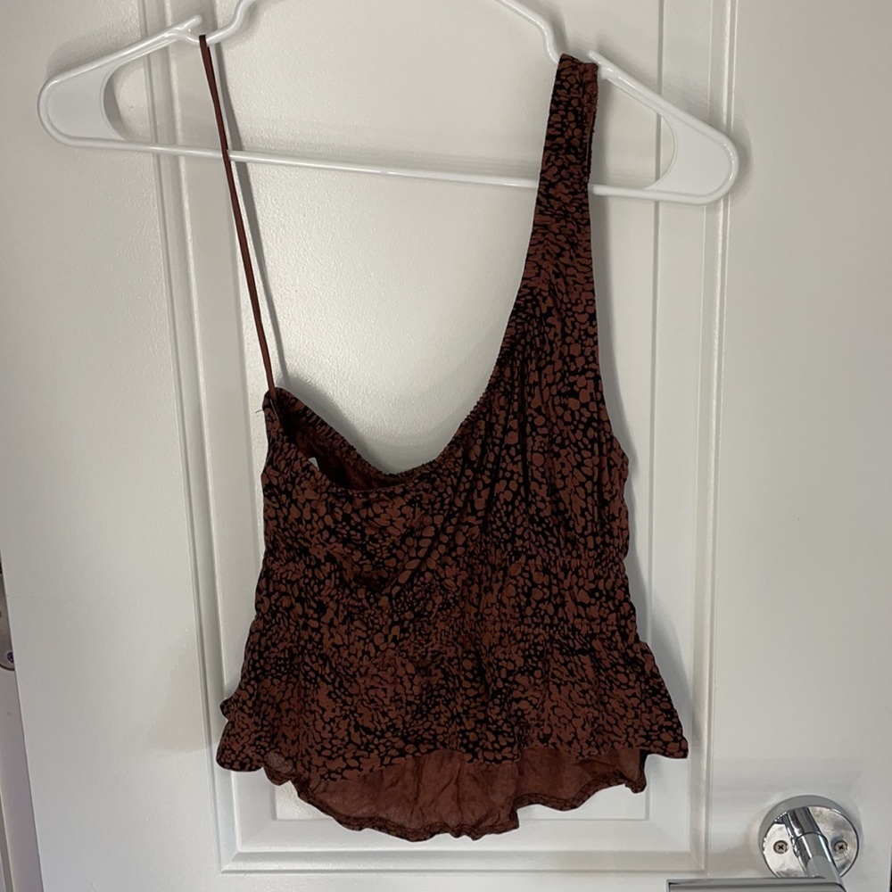 UO Top - Picture 2 of 4